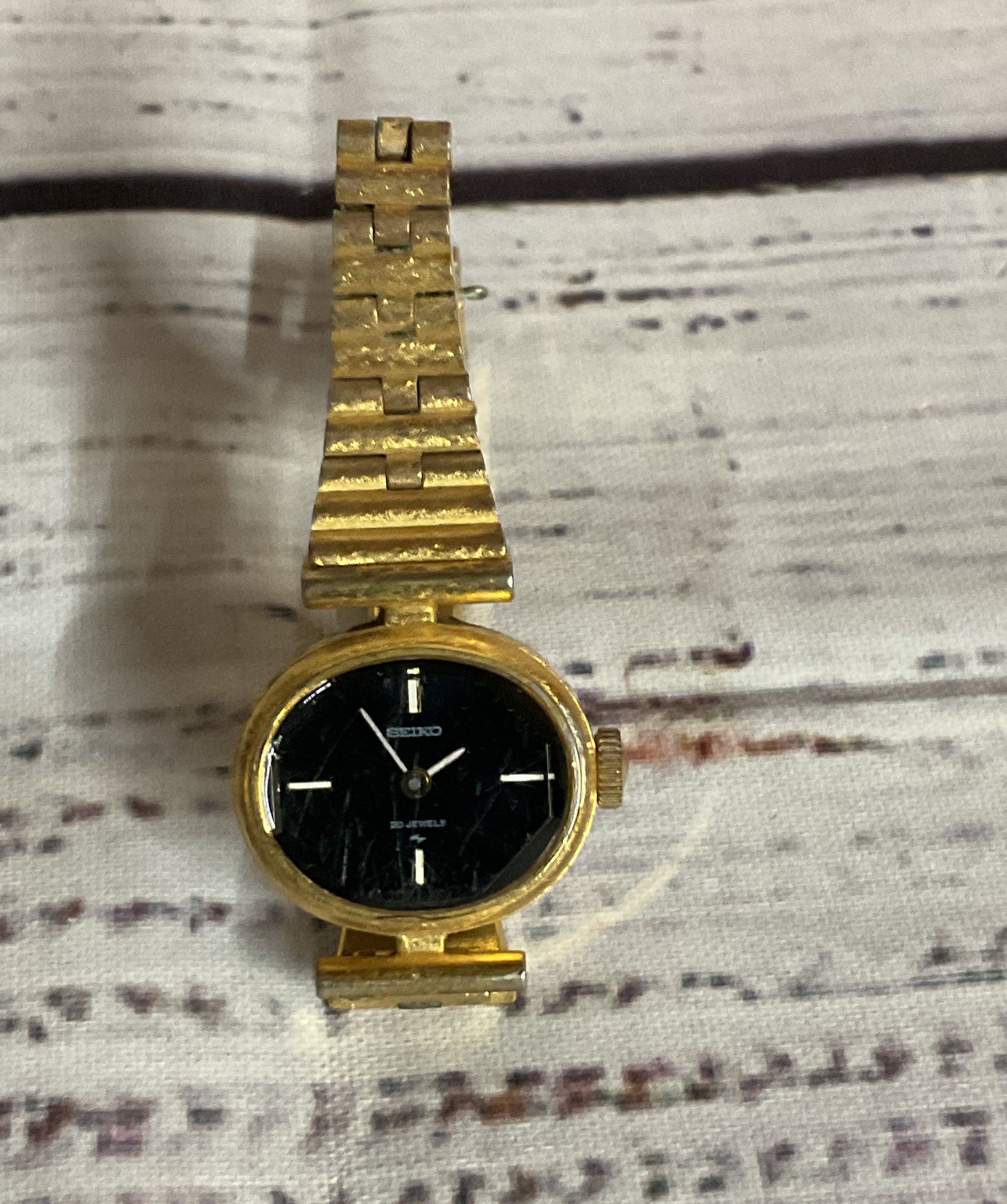 SEIKO 17-7360 Gold Tone Vintage Japan Watch