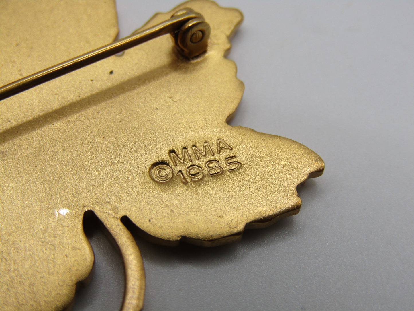 Metropolitan Museum of Art 24k Gold Plated Enamel Maple Leaf Brooch Pin