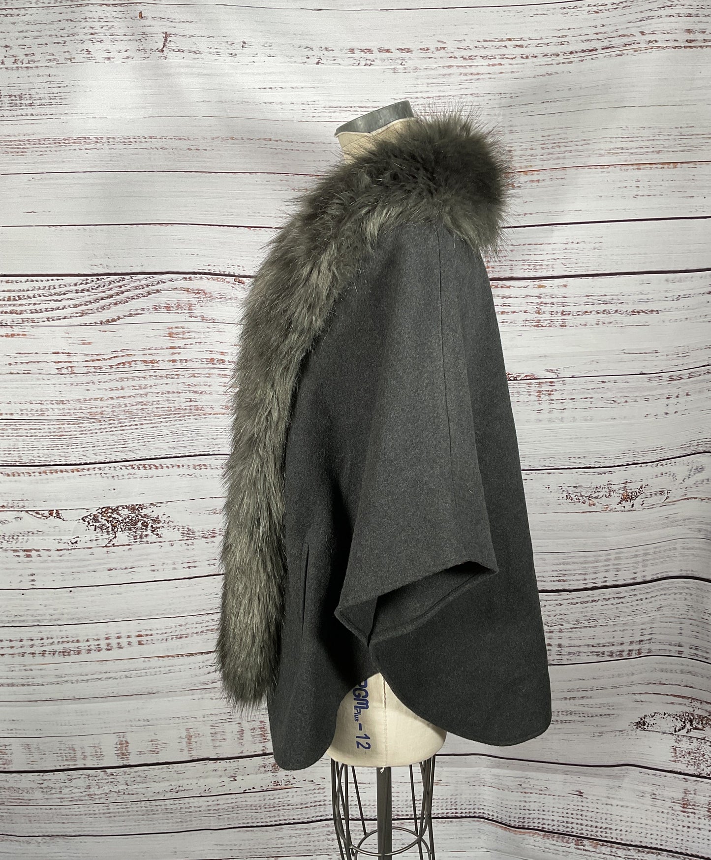 Love Token Charcoal 95% Polyester Faux Fur Lined Poncho - Size Small NWT