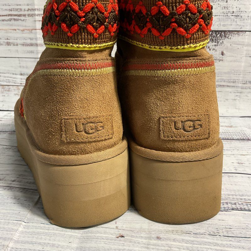 UGG Classic Mini II Brown Platform Suede Boots w/ Colorful Knit Detail Sz 12
