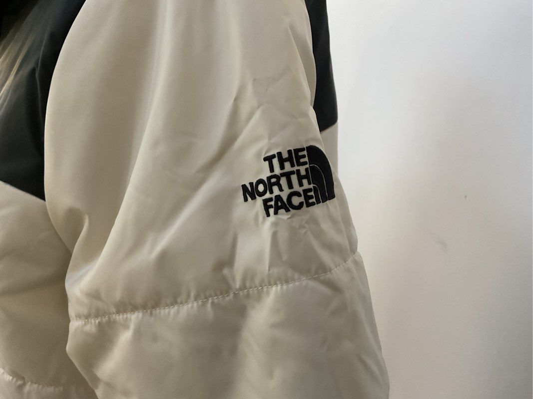 NWT The North Face Women's Everyday Jacket White/Black- SZ XL
