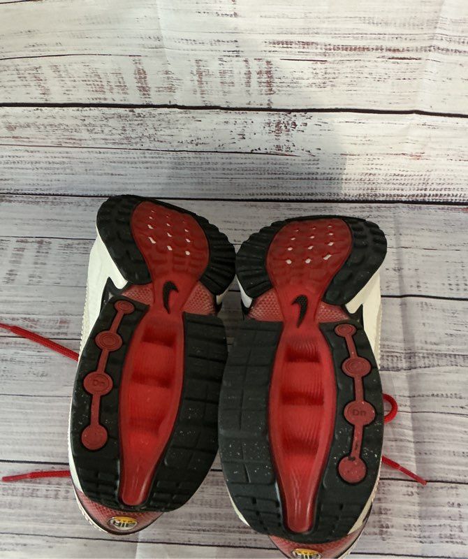 Men's Nike Air Max dn Red Sneakers Size 10