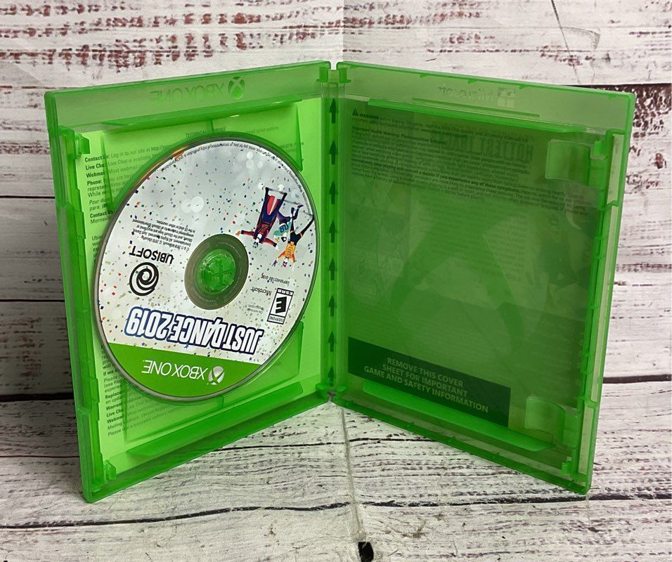 XBox One Set of 2 Sims 4 Just Dance 2019 Video Games