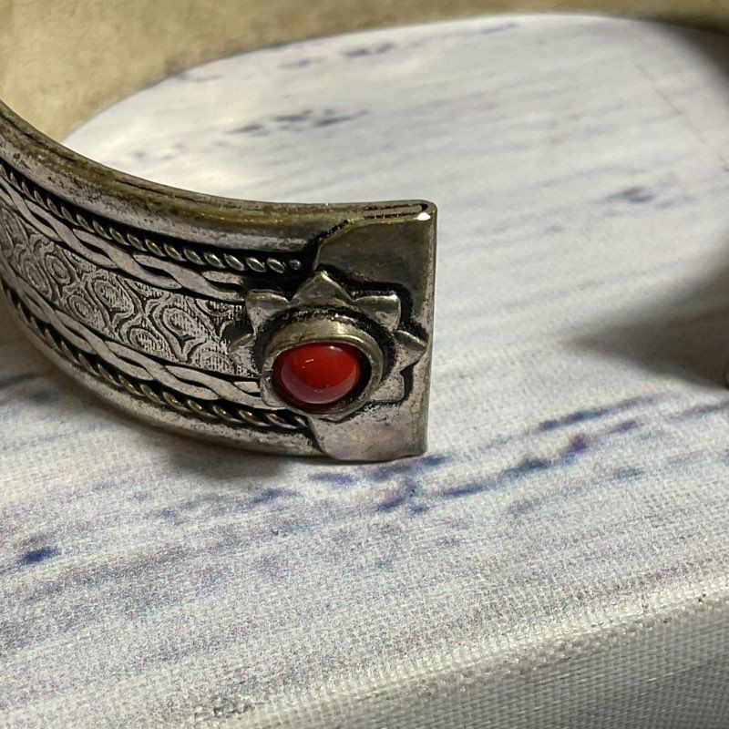 Tibetan Himalayan Hard Silver Tone & Coral Bangle Bracelet- 7.5"