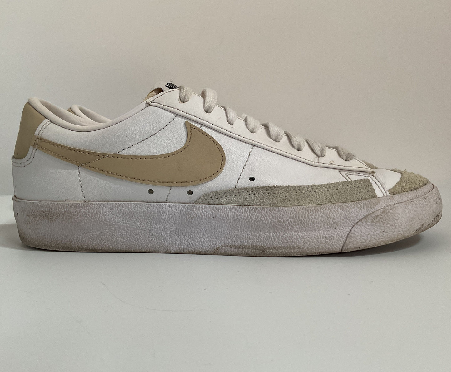 Nike Blazer Low '77 Women's White Pale Coral Low Top Sneakers DC4769-106