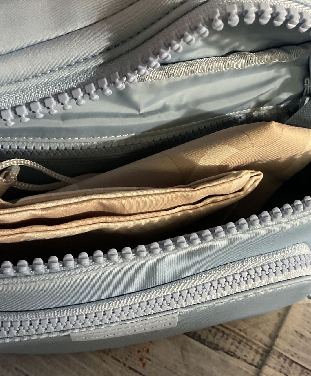 Dange Dover Neoprene Jax Large Fanny Pack Daylight Blue