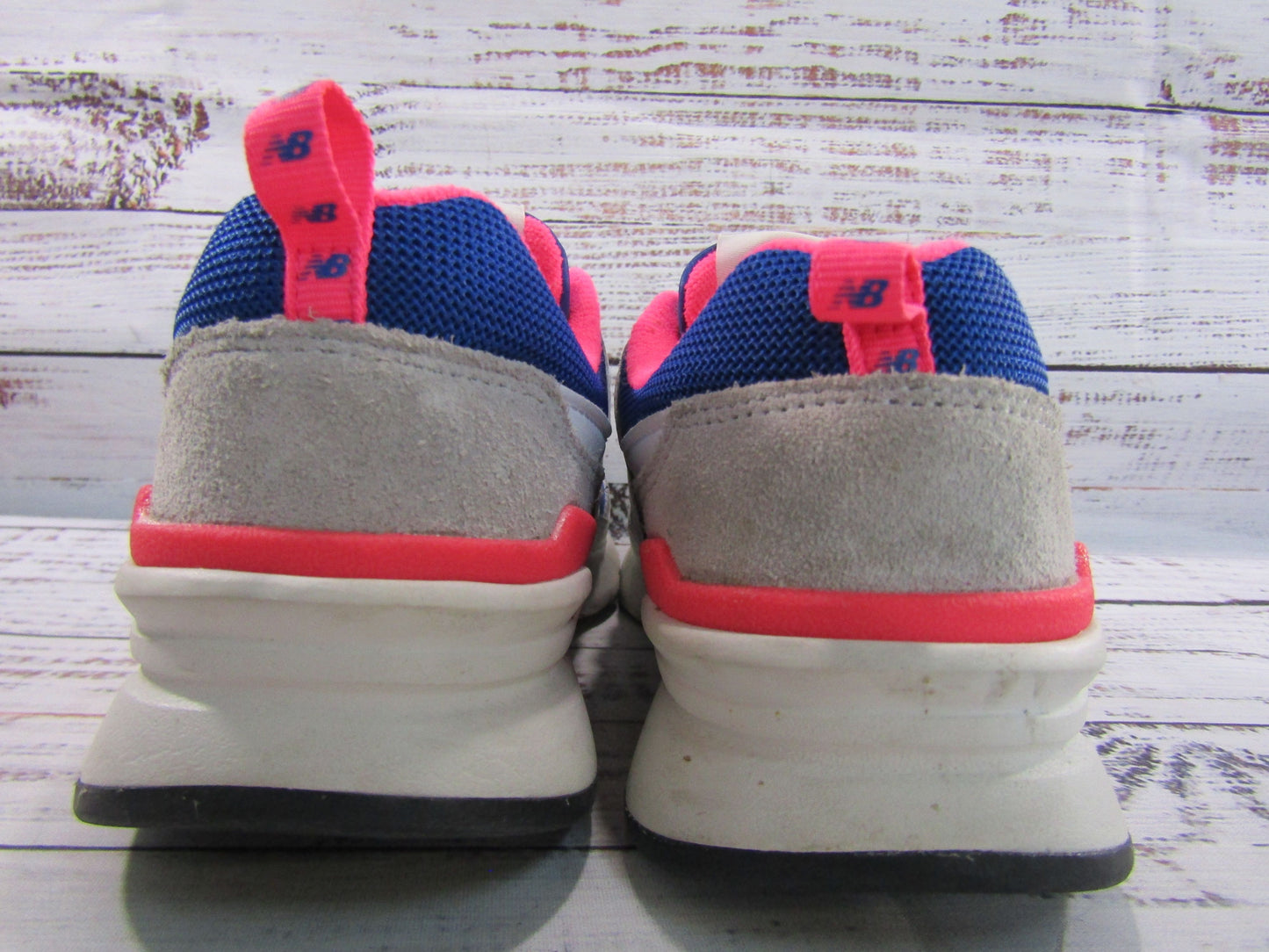 New Balance New Balance 997H White Athletic Shoe Women 5.5