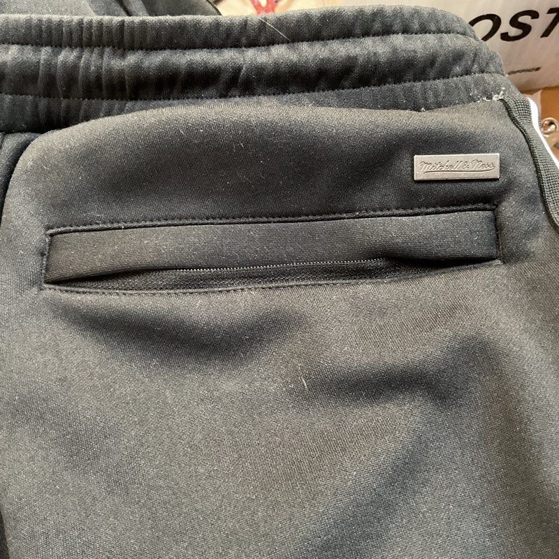 MITCHELL & NESS Jasper Knit Men's Black Jacket & Drawstring Pants- SZ L