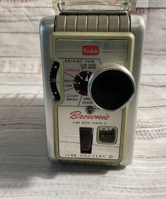 Vintage Kodak Brownie 8mm Movie Camera Model 2 - UNTESTED