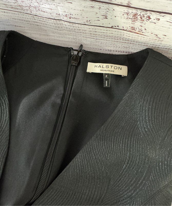 Women's Halston Heritage Sleeveless Black Long Dress with Shimmer Size 2