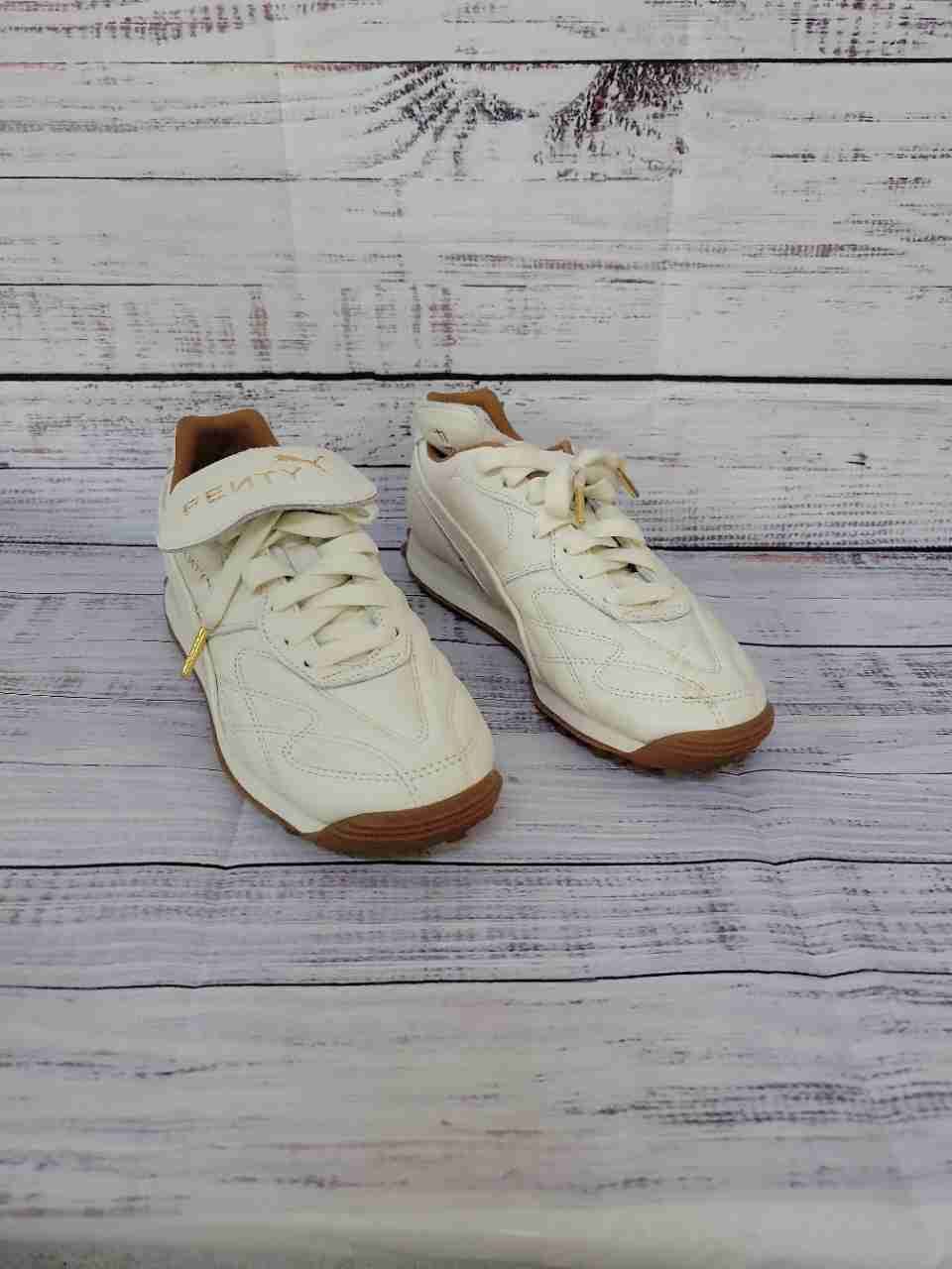 Women's Puma x Fenty White Sneaker Size 7