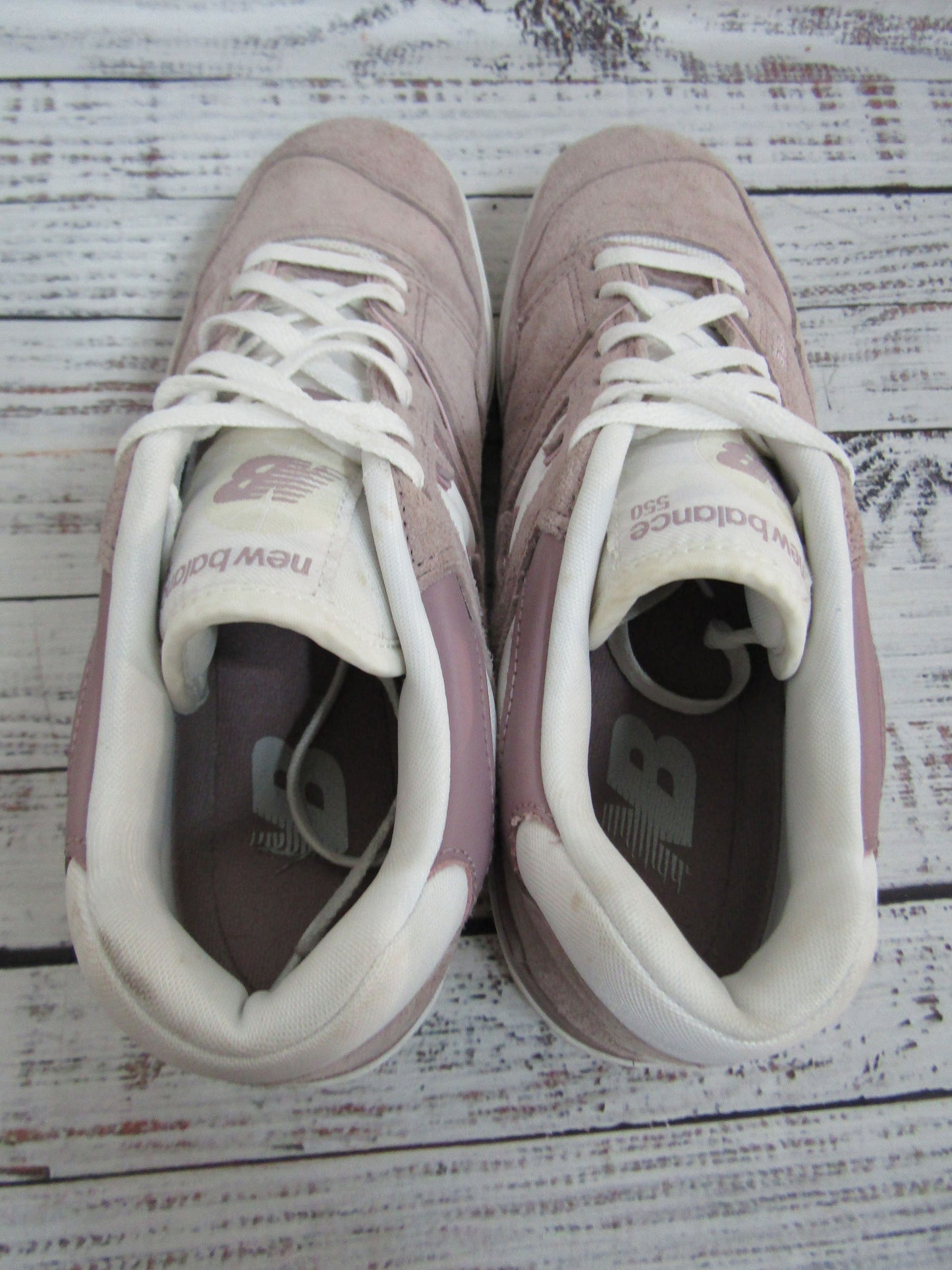 New Balance 550 Women's Lilac Chalk Suede Low Top Sneakers Size 8.5 BBW550PB