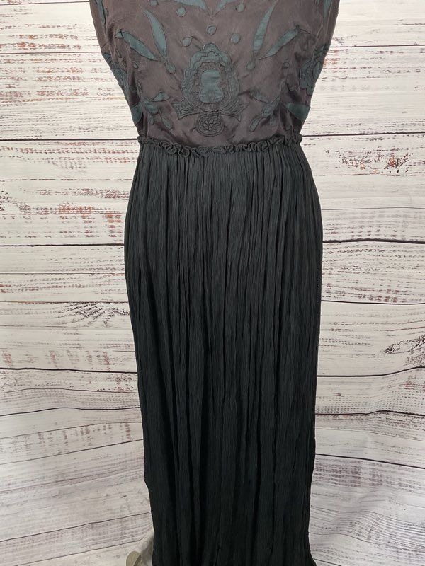 NWT Women's Chan Luu Spaghetti String Embroidery Top Pattern Maxi Dress Size M