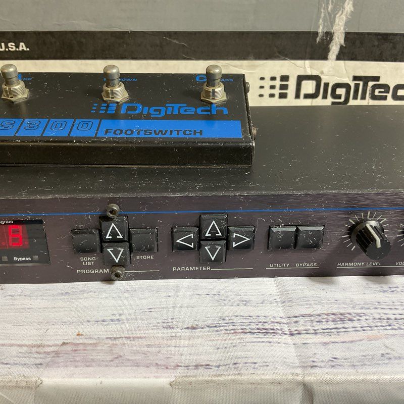 DIGITECH DIGITECH Vocalist II Harmony Processor with FS300 Footswitch- AS-IS