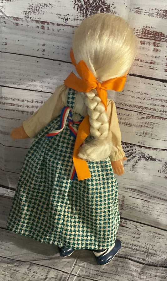 Lenigrushka Factory Vintage USSR Soviet Russia Plastic Dashenka Folk Doll