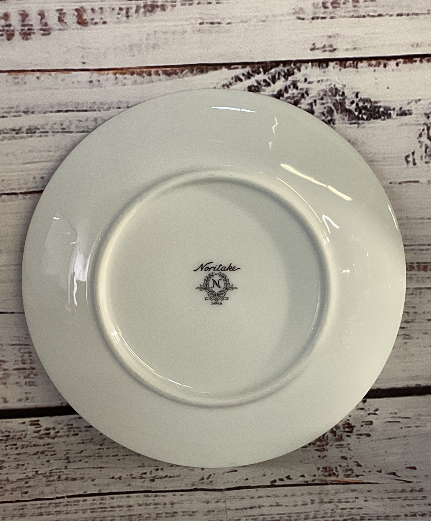 Noritake Porcelain Platinum Trim Set of 7 Bread Plates White