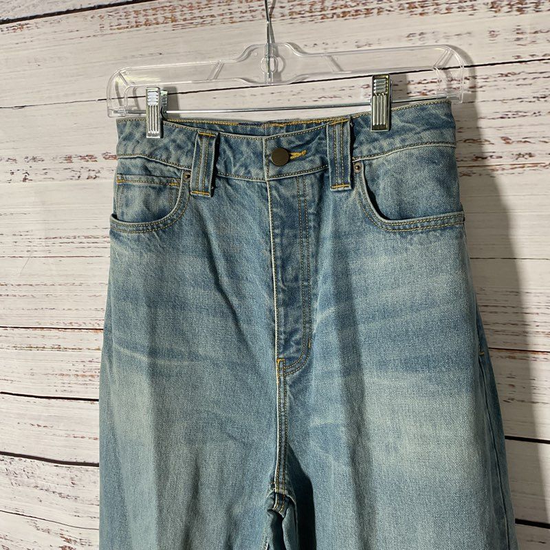 Fear of God Essentials Wide Leg Medium Wash Jeans - Size 26