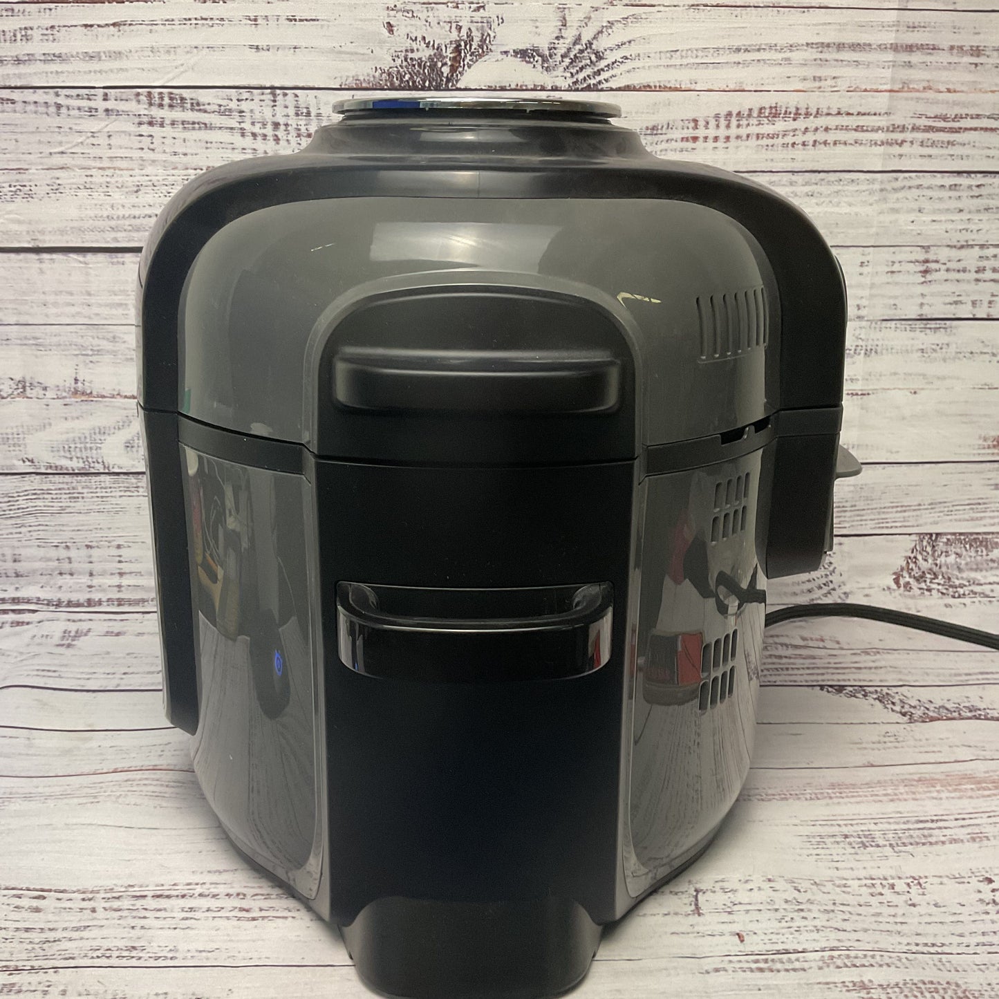 Ninja OP401BRN Foodi 8qt Air Fryer Turns on W/ Accessories