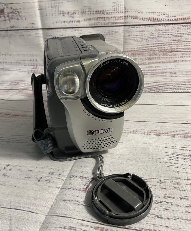 Canon ES75 HI 8 8mm Video Camcorder VCR Player Video No Battery NO POWER SUPPLY!