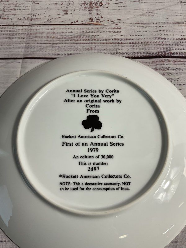 Sister Corita Kent "I Love You Very" Limited Edition Pop Art Plate #2497/30,000