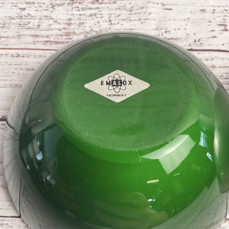 Vintage Emalox Set Of 2 Enameled Aluminum 5" Bowls In Green & Silver