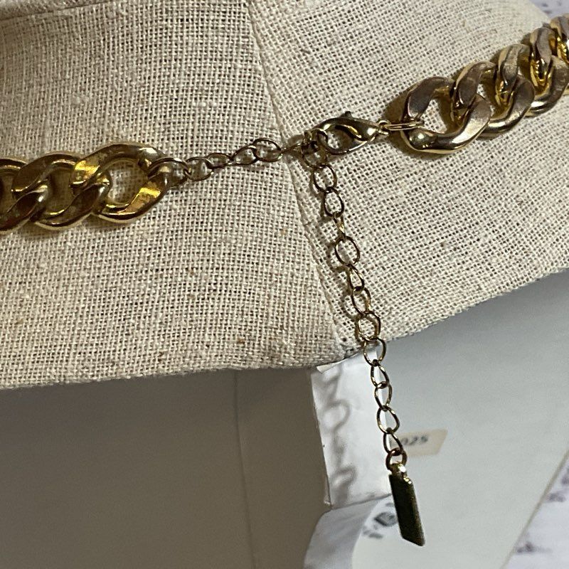 LULUS Gold Tone Curb Chain Choker Necklace- 17"