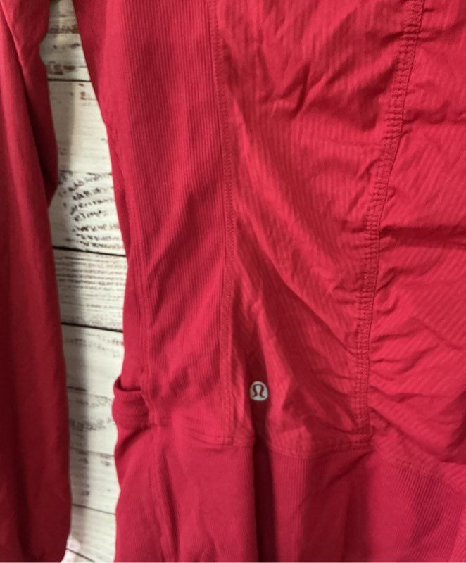 Women's Lululemon Reversible Red Jacket Size 4