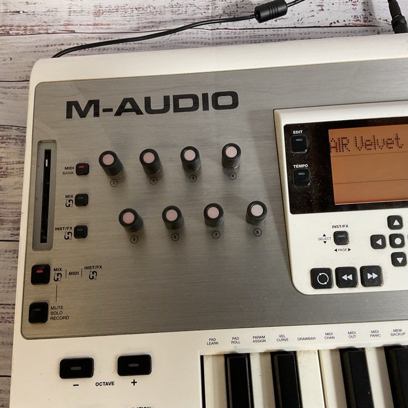 M-AUDIO Axiom Air 25 Key MIDI Controller (NO POWER CORD)