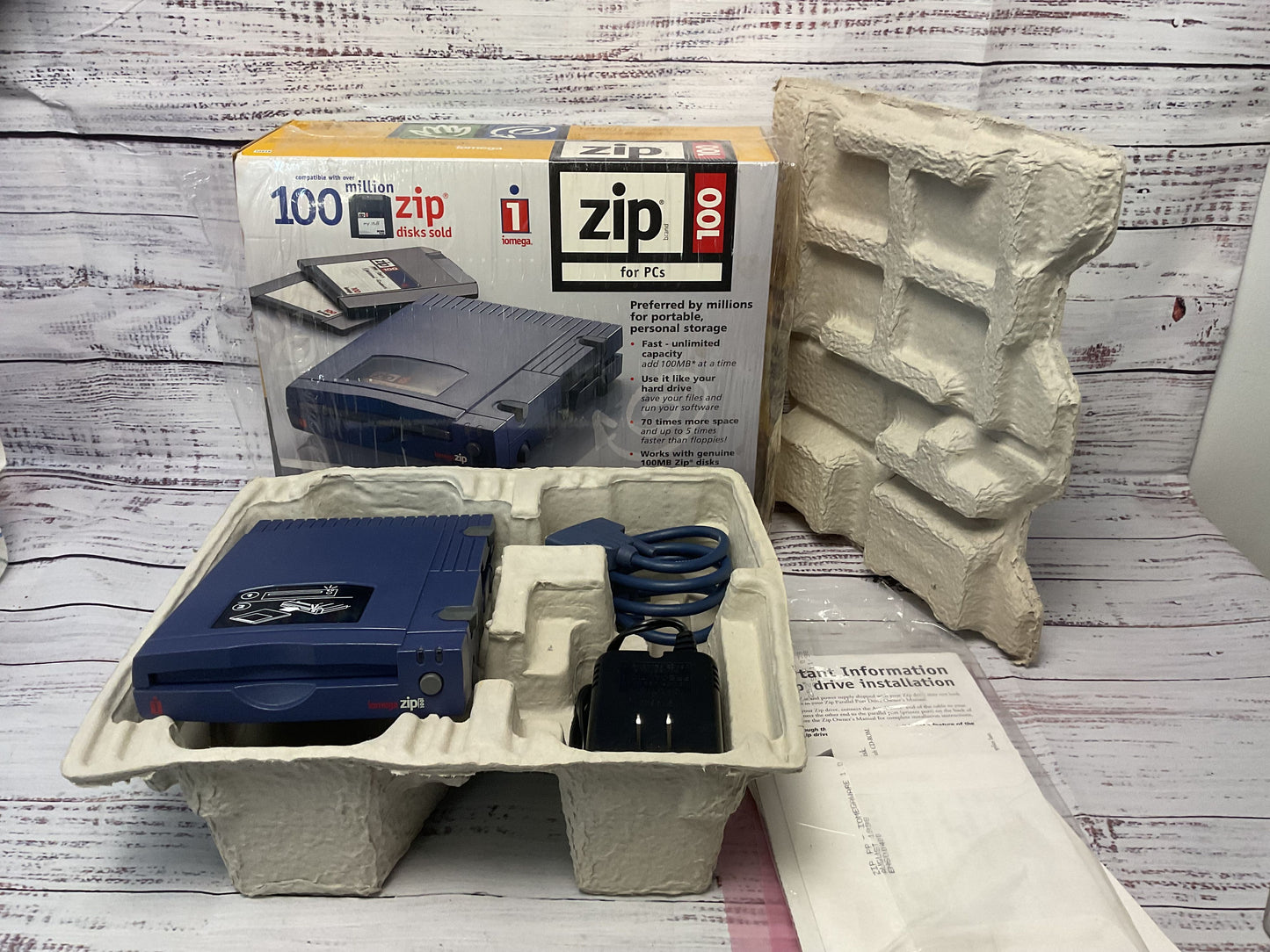 IOMEGA Zip 100 External SCSI Drive Parallel Port W/ Original Box Packaging