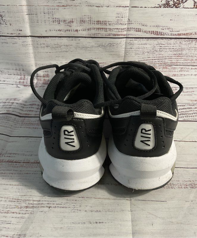 Nike Women's Air Max AP Road Running Black Athletic Shoes Size 8