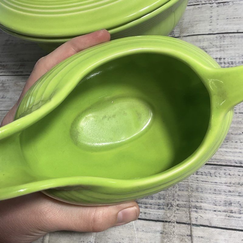 Fiesta Chartreuse Green 2 Pc. Holloware Set Gravy Boat & 9" Lidded Serving Bowl