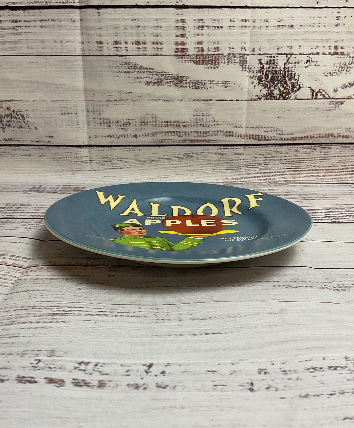 Sakura Oneida Vintage Label 8" Waldorf Apples Plate