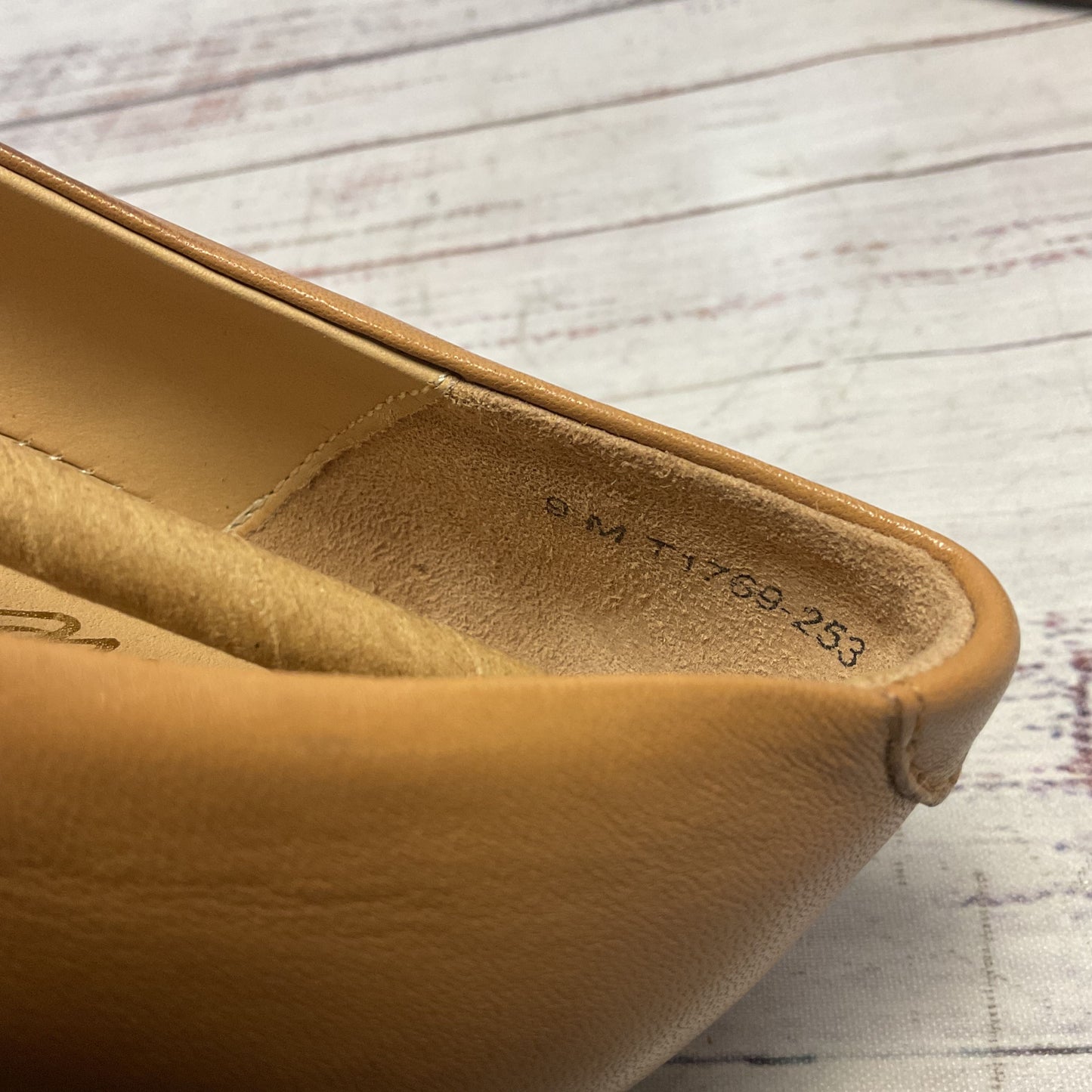 Trotters Beige Estee Woven Tan Slip On Flats Women Size 9 New W/ Box
