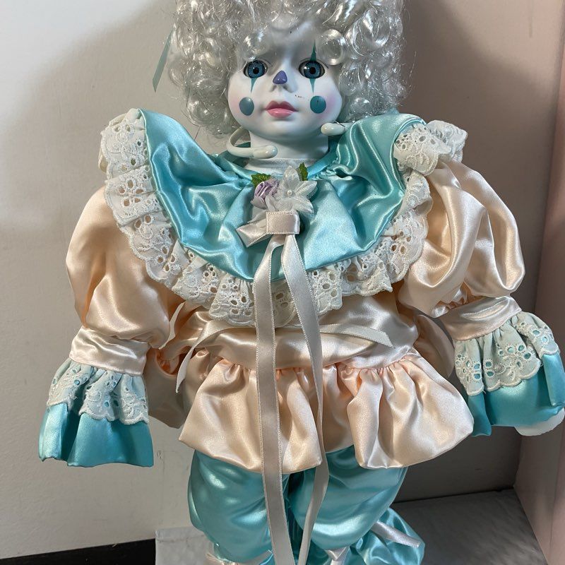 Carol Anne Dolls By Bette Ball Musical Doll Clown Musical Doll- 19"