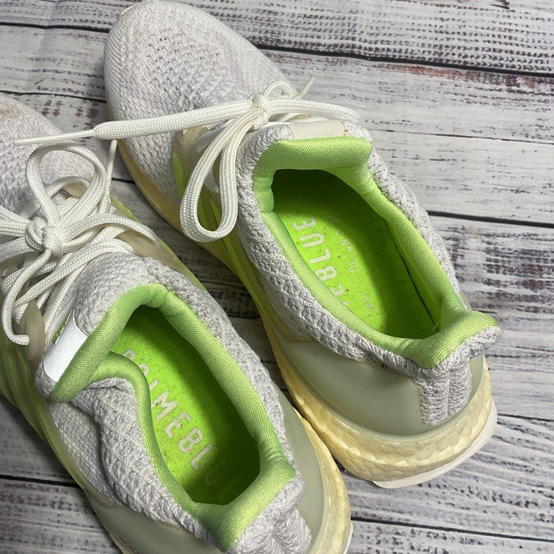 Adidas Ultraboost 5.0 DNA White & Glow in the Dark Athletic Sneaker Women's 6.5