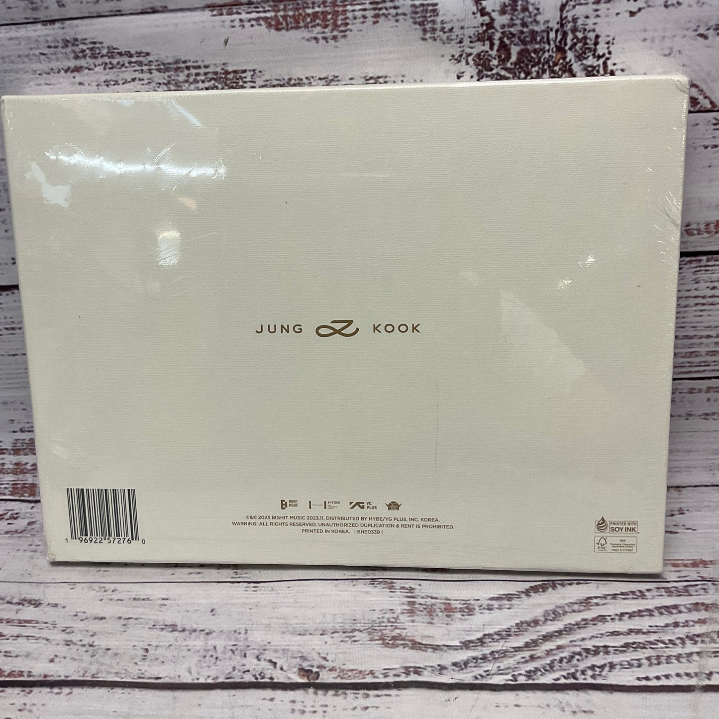 BTS Jungkook Golden Solid Album Photobook New Sealed +1 Photocard New Sealed
