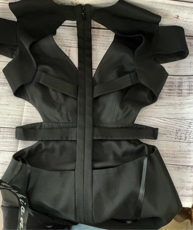 BCBG Black Maxi Dress with cut out back and sides Silk Bottom Size 0 GORGEOUS!!