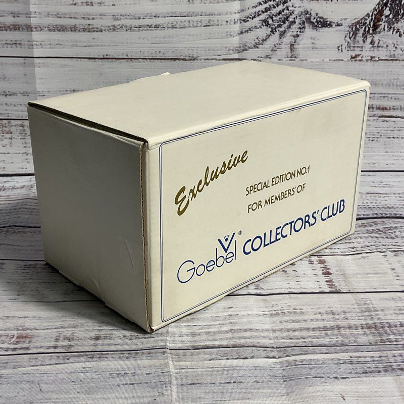 VTG Goebel Hummel German Valentine Girl Collectors Club Special Edition 1 w/ Box