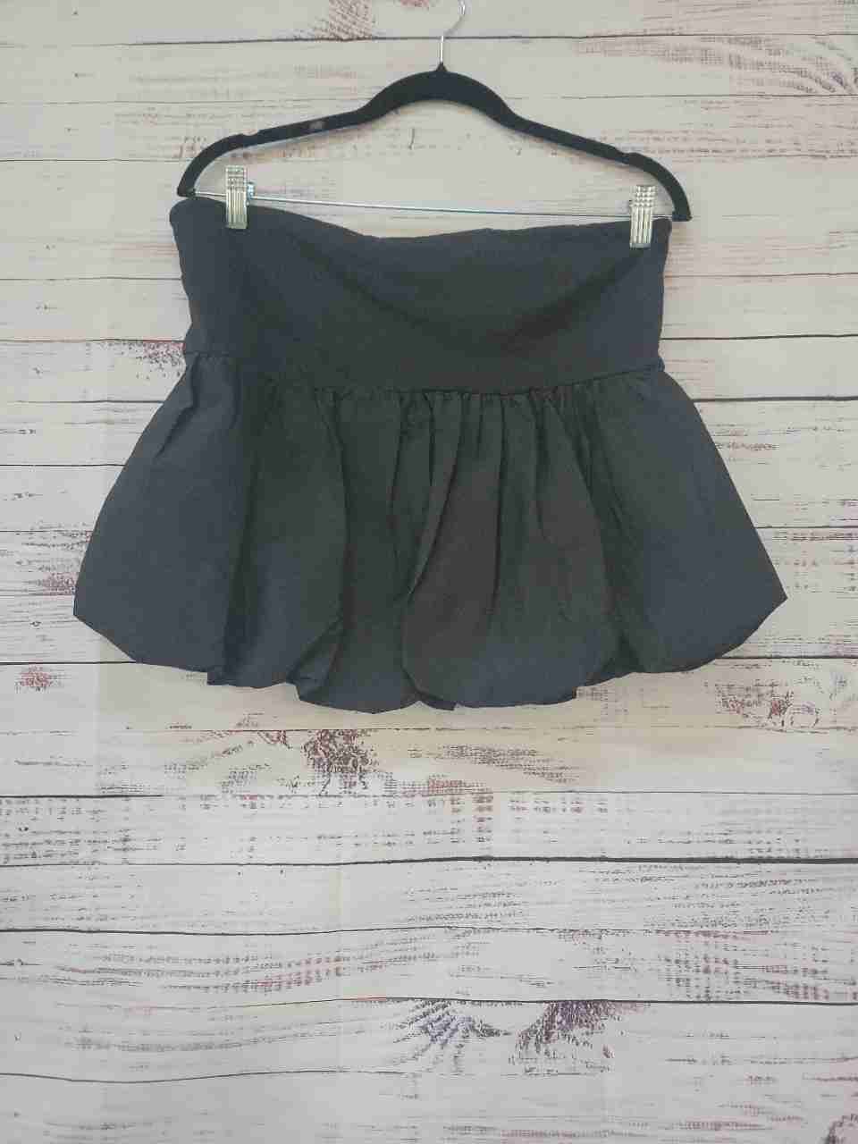 NWT Women's Anthropologie Black Tube Top w/balloon style bottom Size M