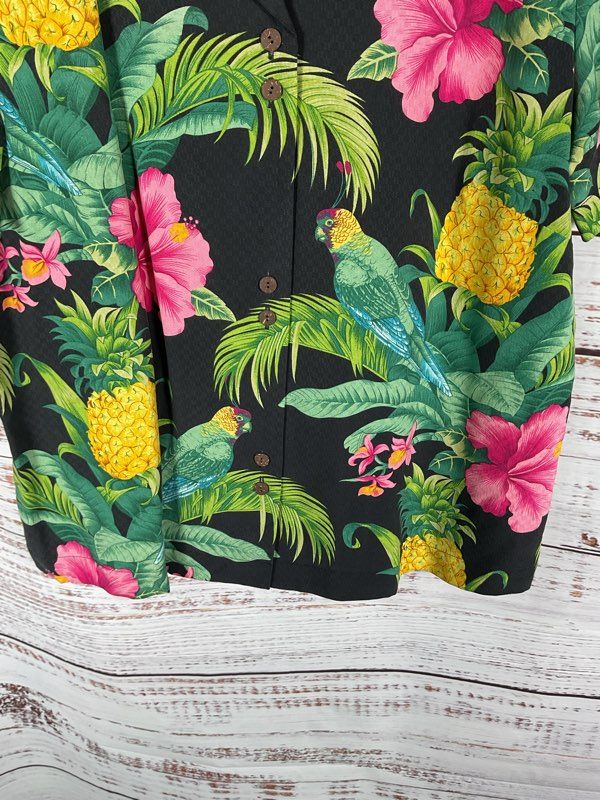 NEW Tommy Bahama Picture Perfect Camp Button Shirt Youth Size M 8/10 Tropical