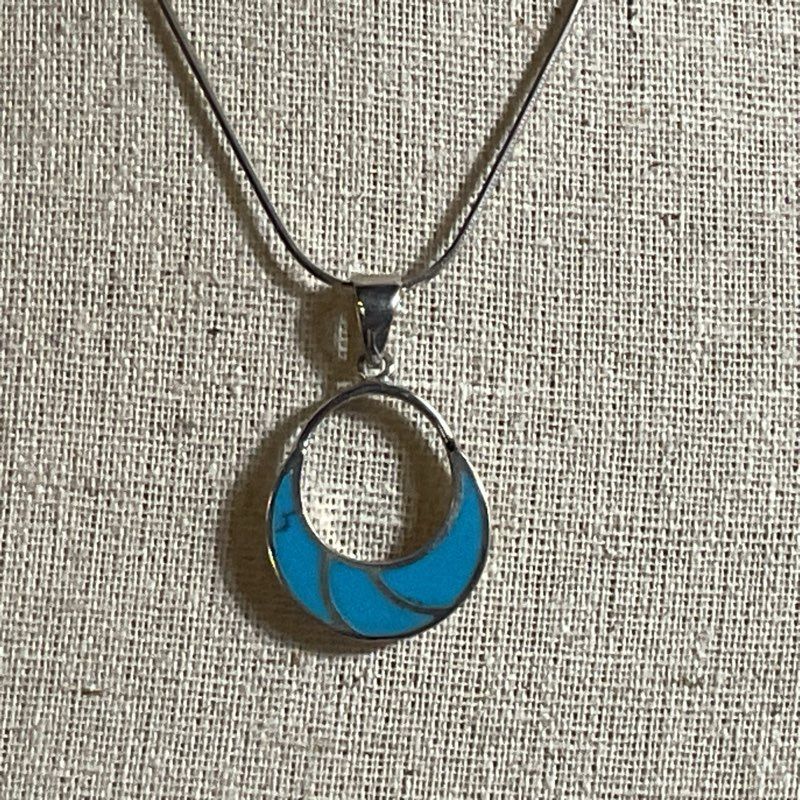 Sterling Silver Turquoise Pendant 18" Chain Necklace- 8.19g