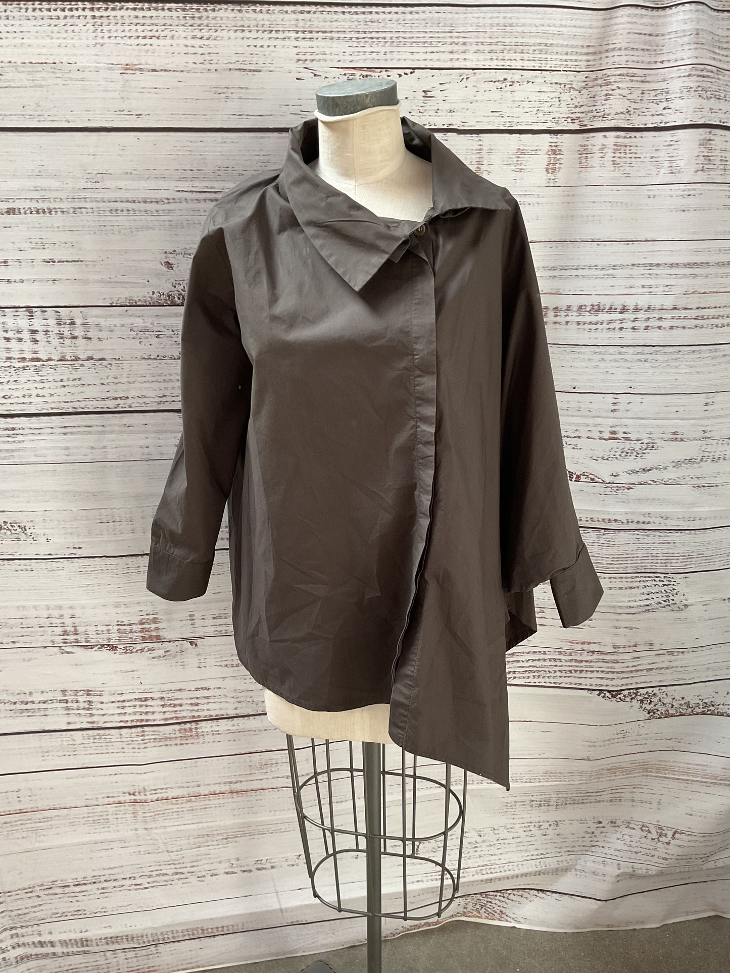 AmmA kadem Grey Asymmetric Collar Long Sleeve Button Up Shirt - Size OS