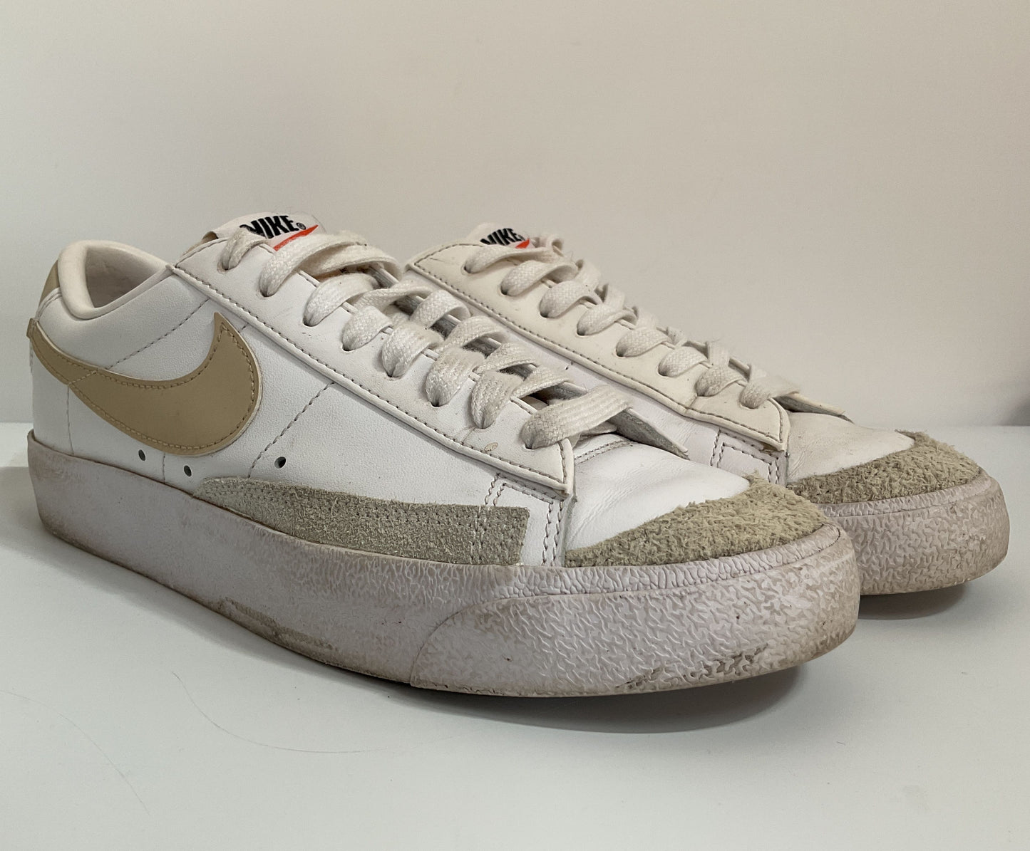 Nike Blazer Low '77 Women's White Pale Coral Low Top Sneakers DC4769-106