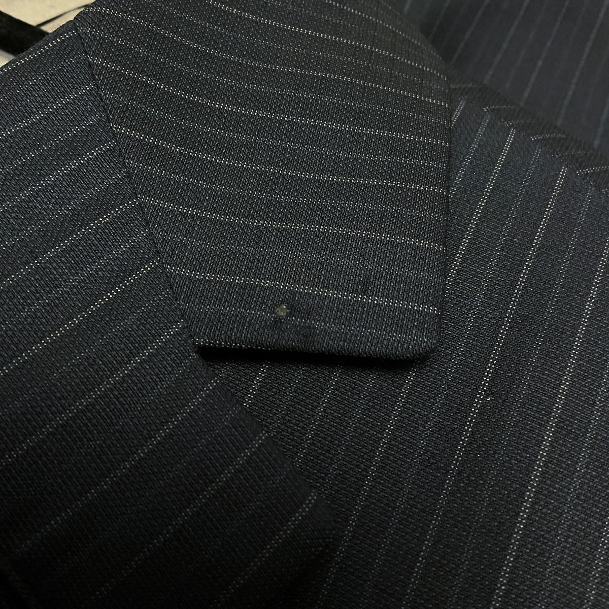 Hugo Boss Super 130 Blue Black Striped 2 Button Jacket - Size 40L