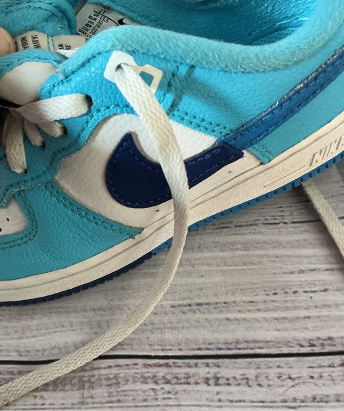 Children's Boys Nike Force 1 Lv8 Turquoise And White Sneaker Size 1 Y