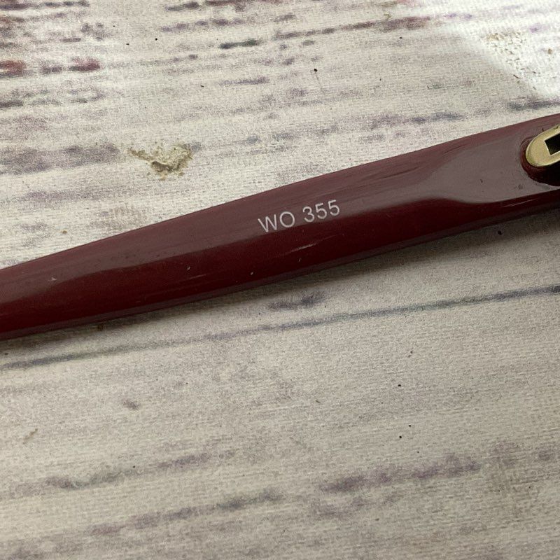 VTG. B&L RAY BAN WO355 Women's Burgundy Sunglasses- SZ 135