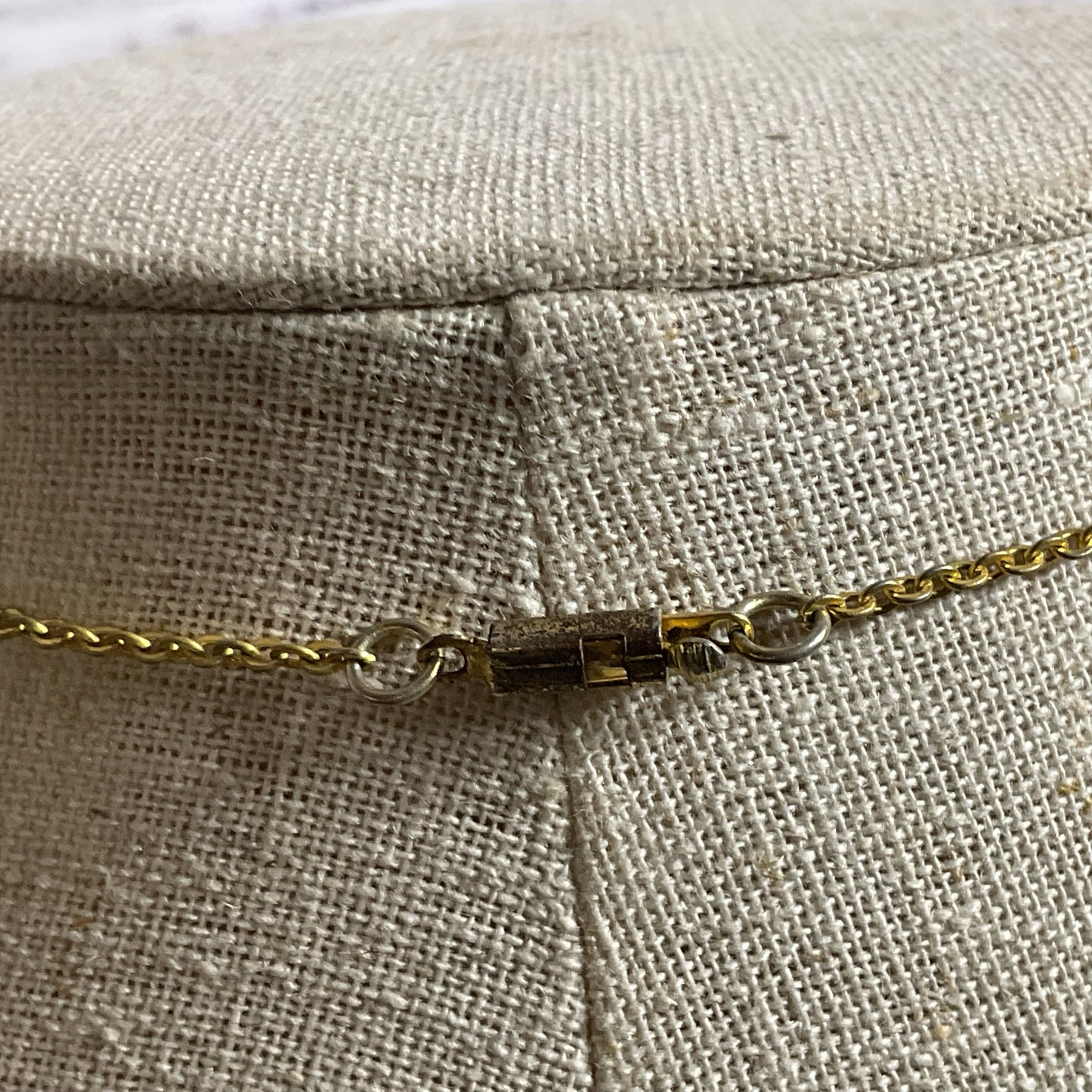 VTG. DE PASILLE-SYLVESTRE Two Tone Butterfly Pendant 14" Necklace