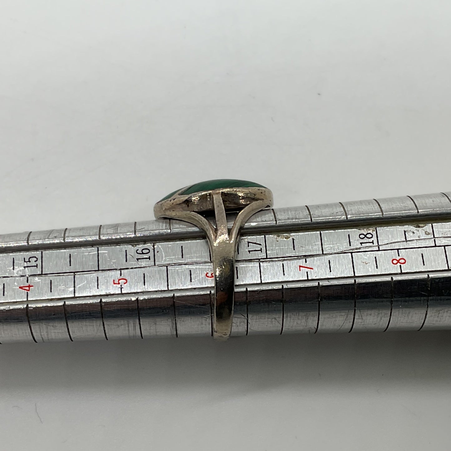 Sterling Silver & Oval Malachite Caged SZ 6.25 Ring- 3.71g