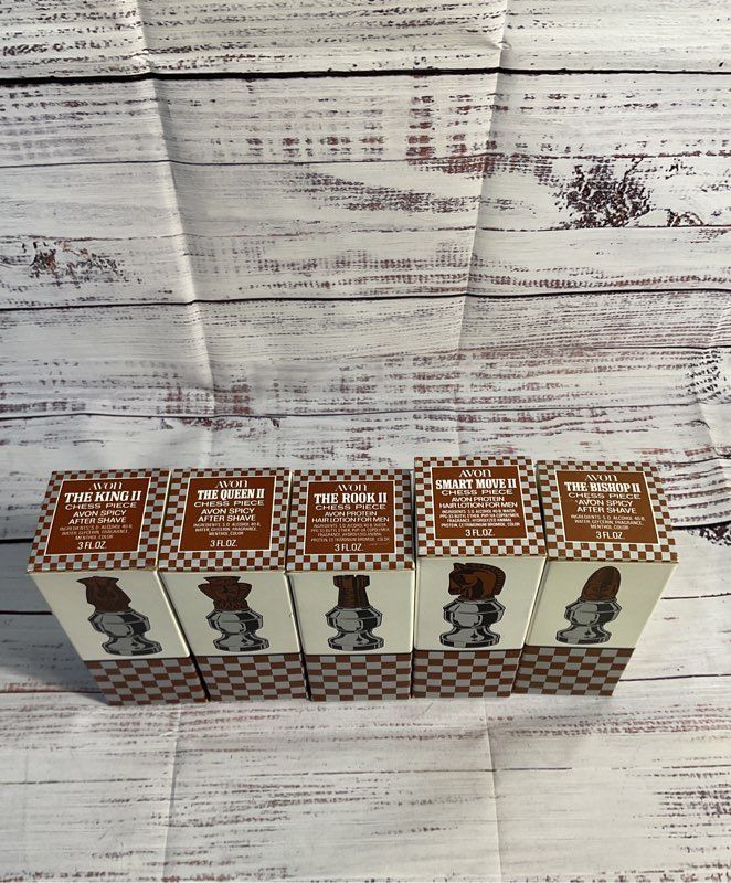 Vintage Avon After Shave Lotion Smart Move Chess Pieces 5 Bottles