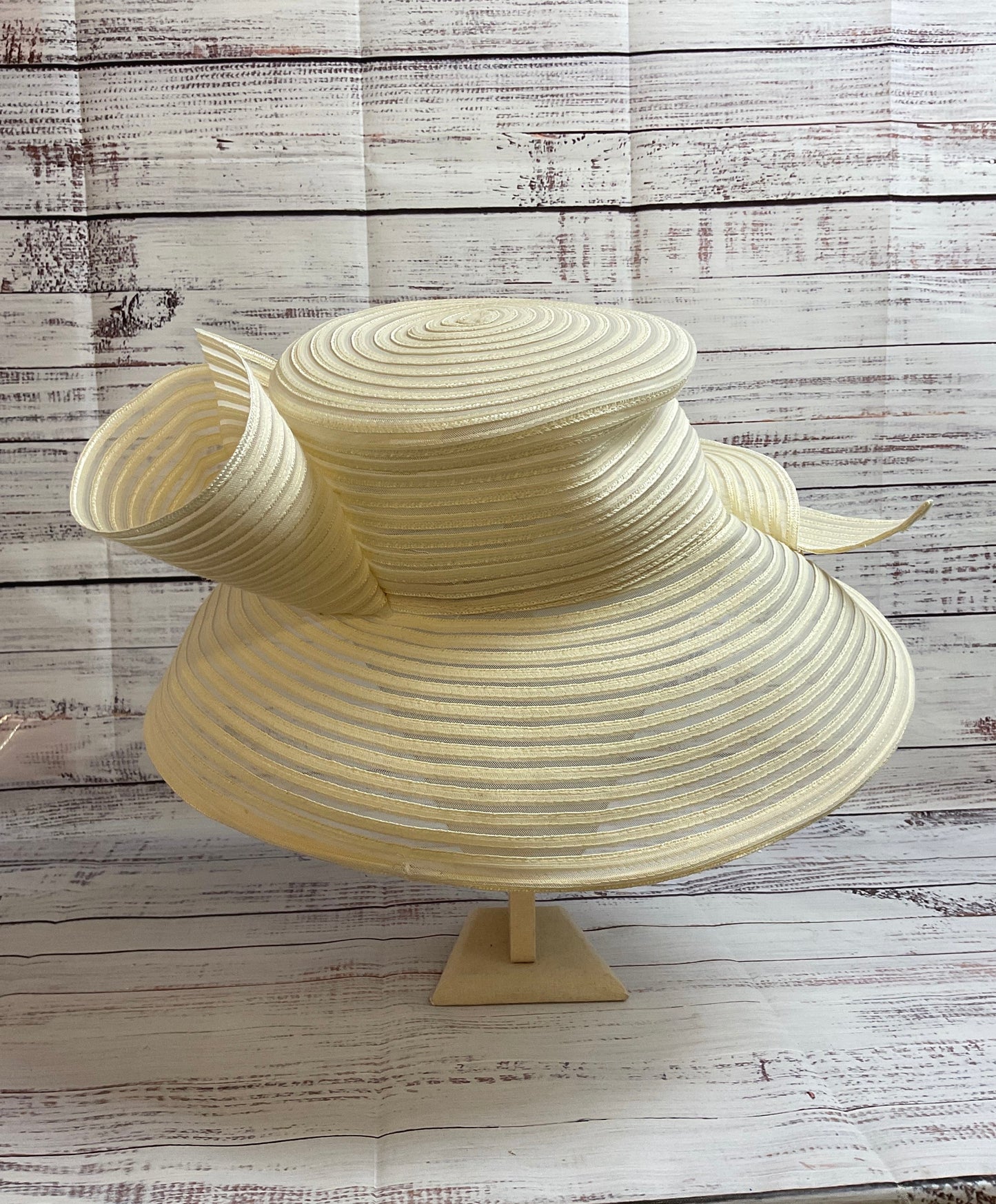 Gorgeous Eric Jarvis Cream Derby Hat - Size 7"